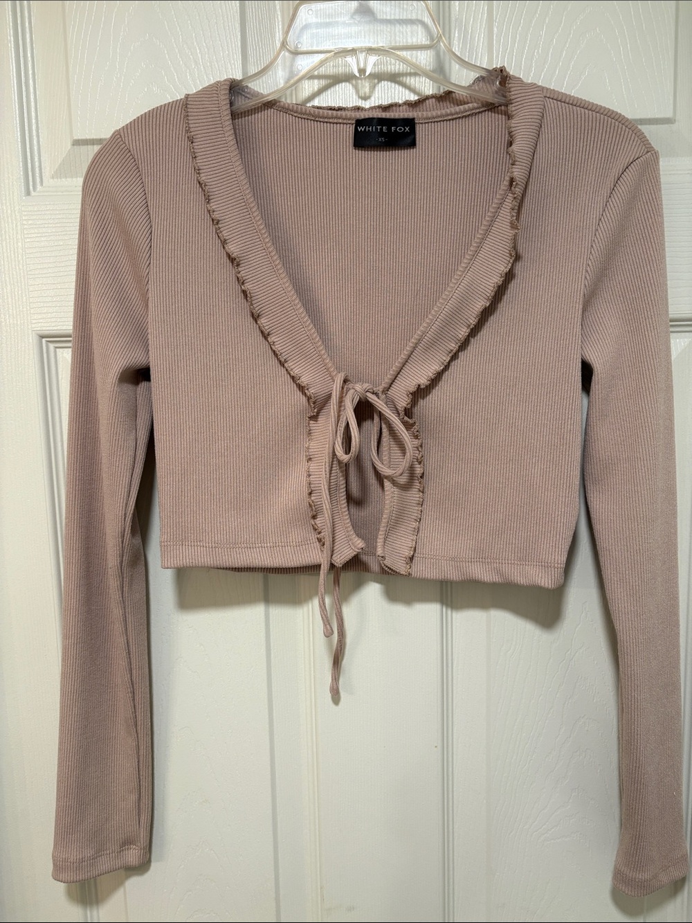 WHITE FOX Cropped Cardigan